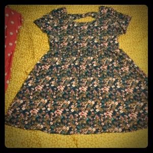 Stretchy floral print dress